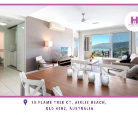 Amazing Ocean views, Pool, Award winning location, Airlie Beach