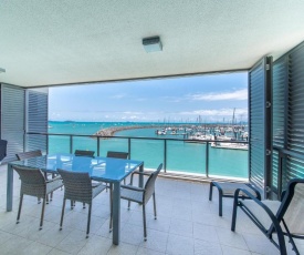 Private Seaview Apartment at Peninsula - Airlie Beach