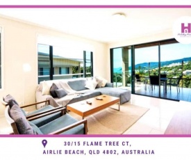 Relaxing Ocean Views at Airlie Beach Summit Apartments