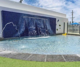 Pool, Tennis, Alexandra Headlands Oceanfront Resort