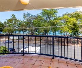 Resort Style Holiday Unit Overlooking Bribie Passage