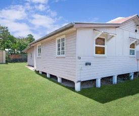 Close to Water, Restaurants and Clubs, Toorbul St, Bongaree