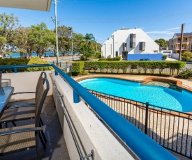 Everything you need including a pool! Karoonda Sands Apartments