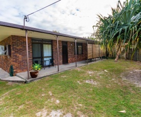 Pet friendly lowset home with room for a boat, Wattle Ave, Bongaree