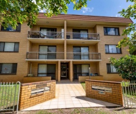 Walk to Surf Beach, Club and Shops - Sands Court Boyd St, Woorim