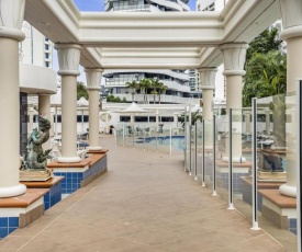 Balcony Unit in Heart of Broadbeach Shops and Dining