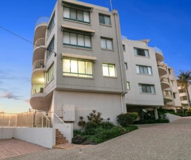 Deepwater Cove Unit 1, 68 Lower Gay Tce Bulcock Beach