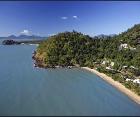 Absolute Beachfront Holiday Shack