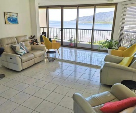 Cairns Ocean View Apartment in Aquarius