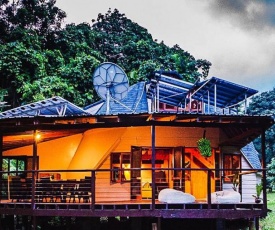 Cape Tribulation Holiday House