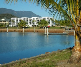 Hinchinbrook Harbour Apartments