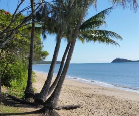 Cairns Northern Beaches Holiday Retreat