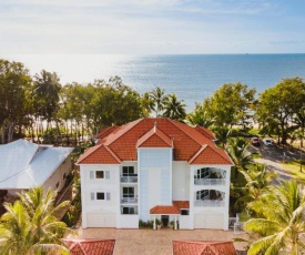 Villa Beach Palm Cove