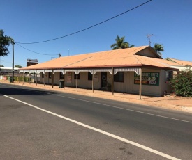 Wagon Wheel Motel