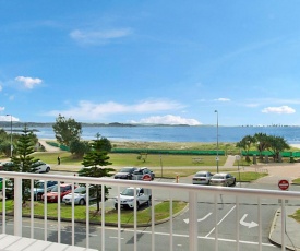 Beach Lodge unit 9 - Greenmount Beach Coolangatta