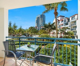 Calypso Plaza Resort Unit 215 Beachfront Studio Apartment