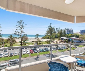 Kooringal unit 24 - Beachfront and centrally located between Tweed heads and Coolangatta