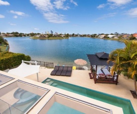 Broadbeach Waterfront Holiday House