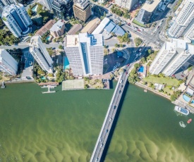 Condor Ocean View Apartments Surfers Paradise