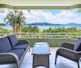 Lagoon Beachfront Lodge 107 on Hamilton Island by HamoRent