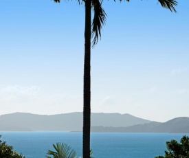 Oasis 25 Hamilton Island