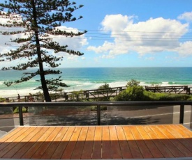 Unit 3 Phoenix Apartments, 1736 David Low Way Coolum Beach - Linen Incl. WIFI, 500 Bond