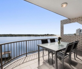 Wharf Lodge River View Apartment