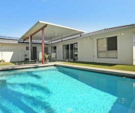 Palm 95 - Modern Four Bedroom Home with Pool