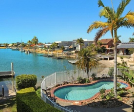 Serenity Waters 6 - Pristine Two Bedroom Apartment with Water Views