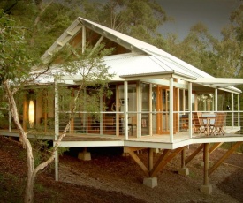 Bombah Point Eco Cottages