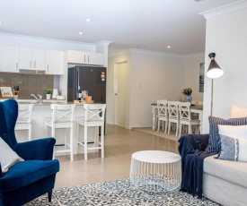 Luxury Home Noosaville*WIFI*Netflix*Location*Shops