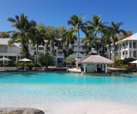 Beach Club Palm Cove