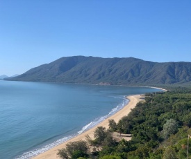 Coral Beach Lodge