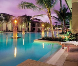 Sea Temple Port Douglas Luxury Penthouses - Swim Outs & Spa Apartments