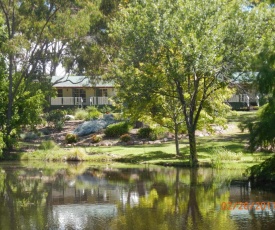 Granite Gardens Cottages & Lake Retreat