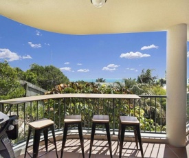 Stunning views great location Sunshine Beach! - Unit 1 Vista Pacific 12 Bryan Street