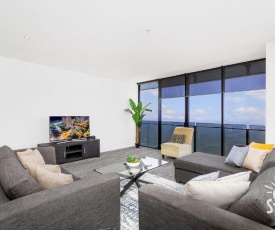 Circle on Cavill Surfers Paradise, 3 Bedroom Sub Penthouse Ocean View!