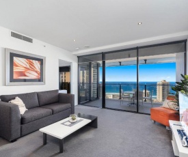 Circle on Cavill – 1 Bedroom + Study Ocean View in the heart of Surfers Paradise