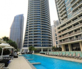 H Luxury Apartment at Surfers Paradise High floor