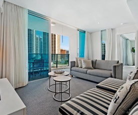 H'Residences - 2 Bedroom Ocean View in the heart of Surfers Paradise!