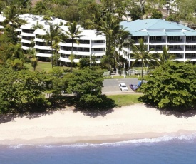 Roydon Beachfront Apartments