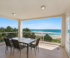 Solaya Unit 6 - Absolute beachfront apartment in Tugun, Gold Coast