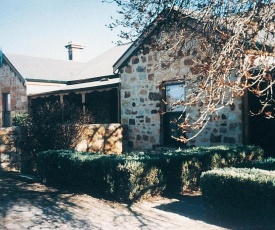 Mintaro Hideaway