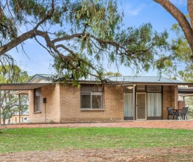 Riversands Rest Accommodation Paringa - Coobah Cottage