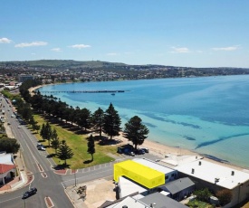 Tasman Beachside Apartment