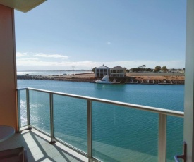 Wallaroo Marina Executive Apartments