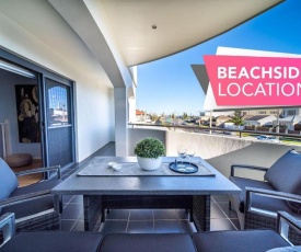 Higher Ground on Seaview-Superb Beach Lifestyle - Wifi - Metres from the beach