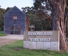 Herons Rise Vineyard Accommodation