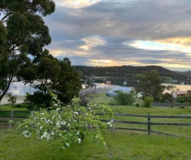 Blossoms on the Bay - Nubeena