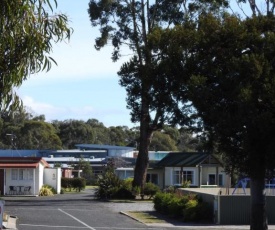 Moomba Holiday and Caravan Park